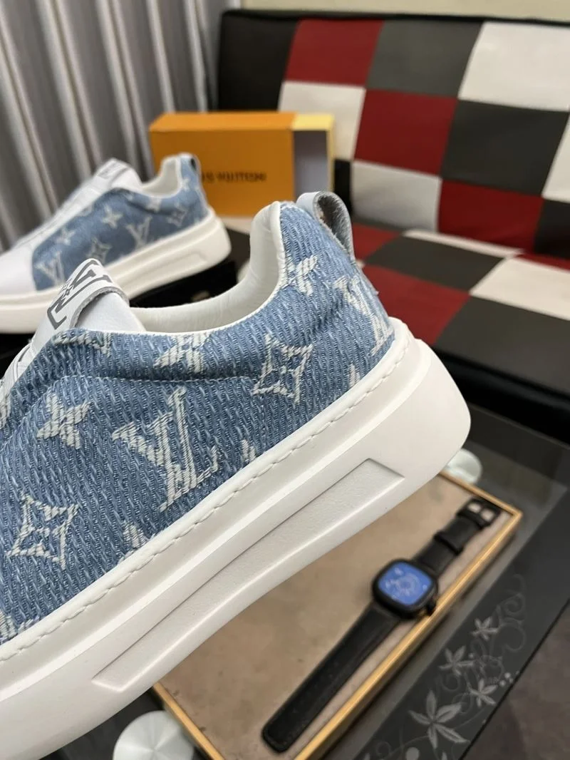 StreetReady Louis Vuitton Low Shoes 32810