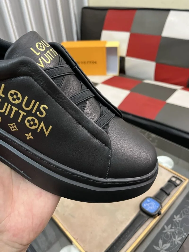 Supportive Louis Vuitton Low Shoes 32809