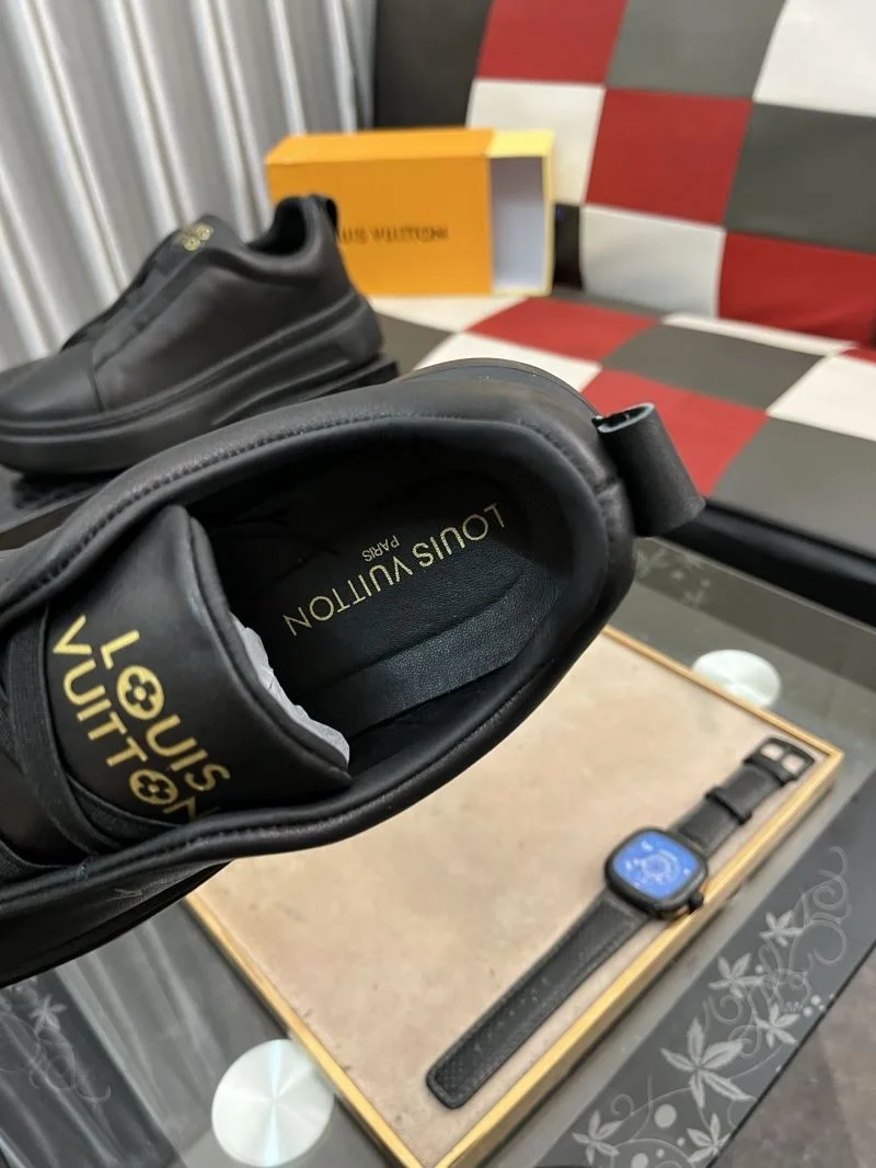 Supportive Louis Vuitton Low Shoes 32809