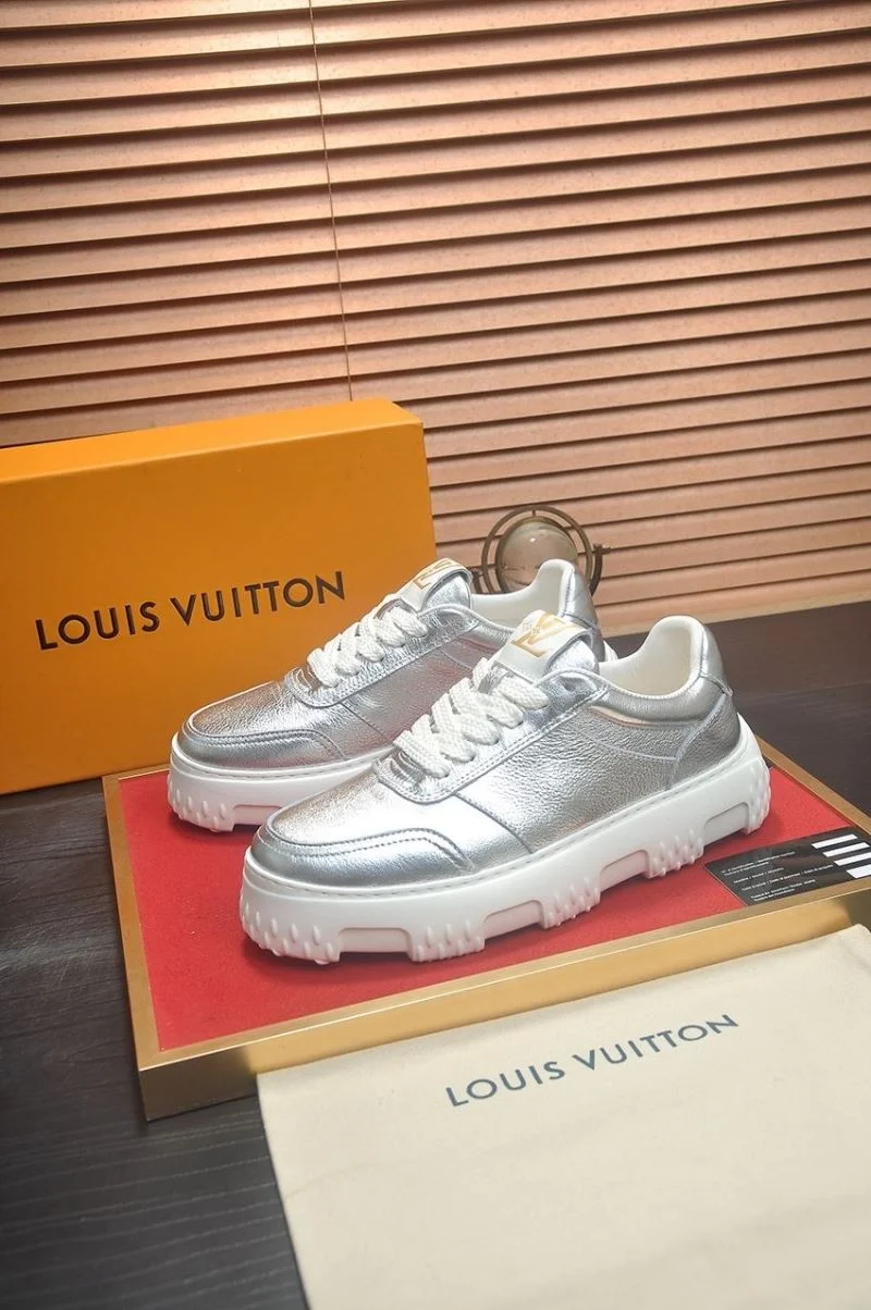 Effortless Louis Vuitton Low Shoes 32805