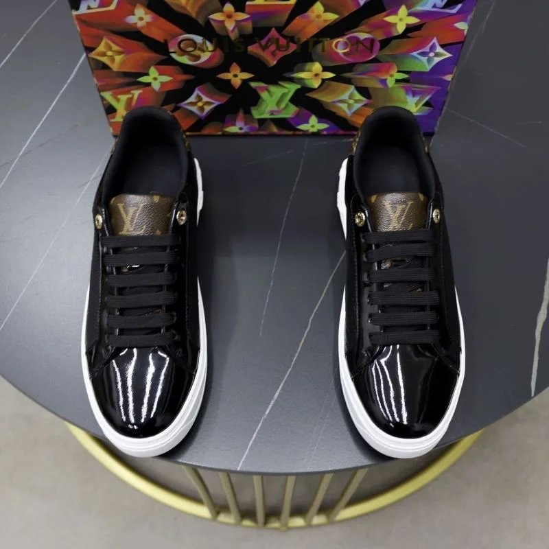 Louis Vuitton Low Shoes Flexible 32813