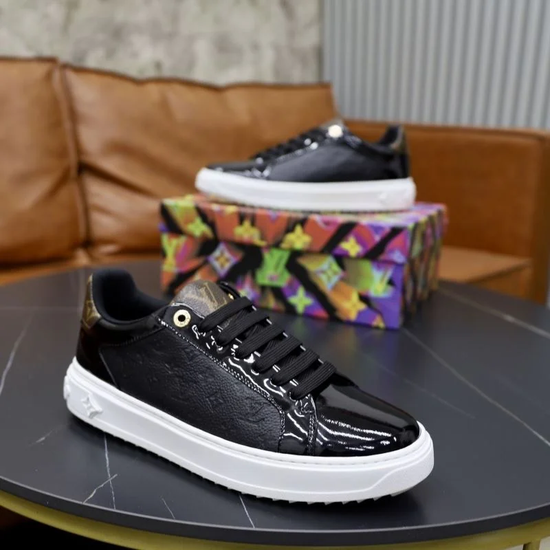Louis Vuitton Low Shoes Flexible 32813