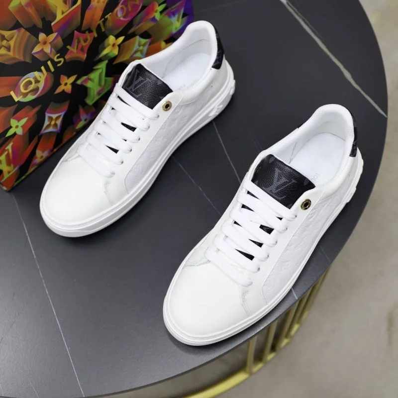 StreetReady Louis Vuitton Low Shoes 32807