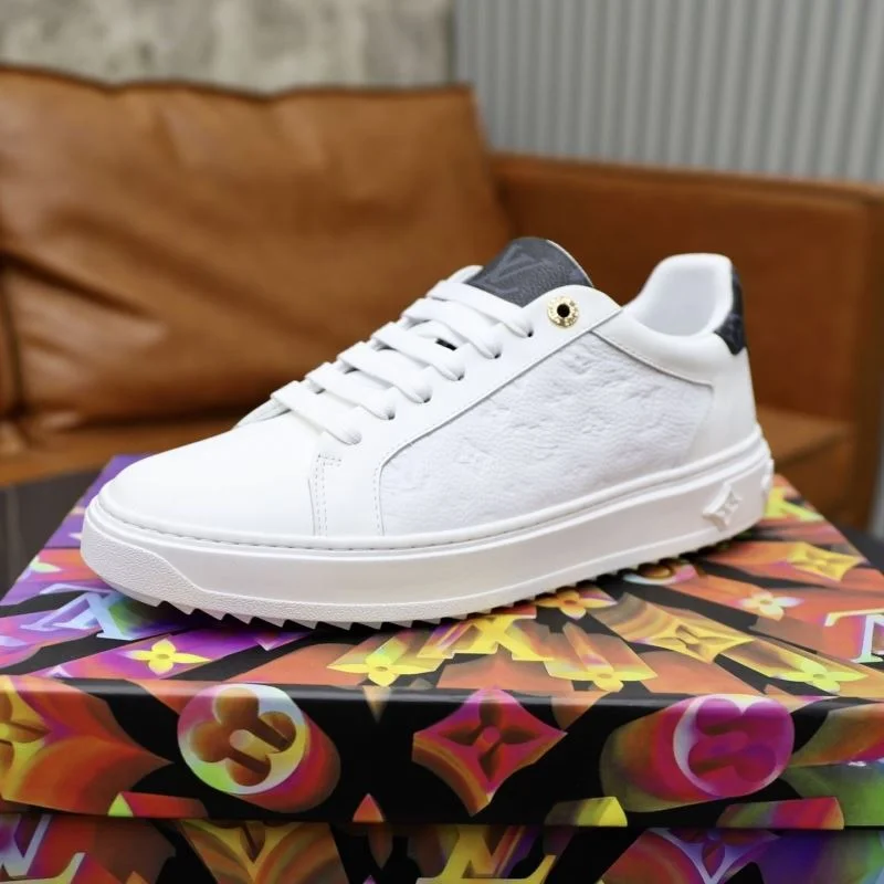 StreetReady Louis Vuitton Low Shoes 32807