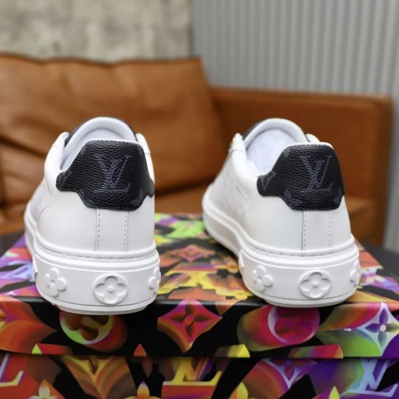 StreetReady Louis Vuitton Low Shoes 32807