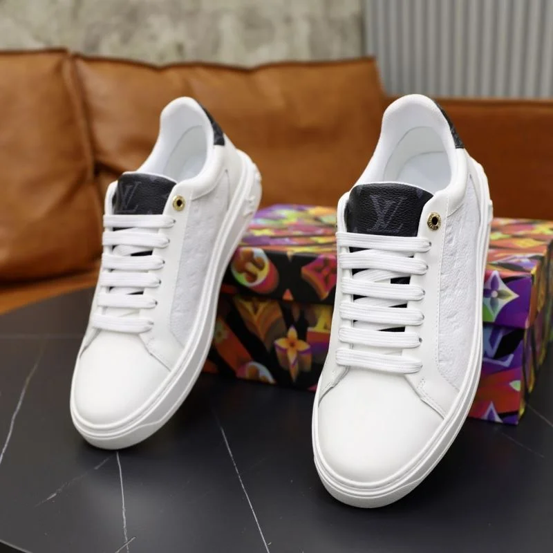 StreetReady Louis Vuitton Low Shoes 32807