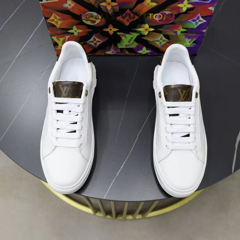 UrbanStyle Louis Vuitton Low Shoes 32812
