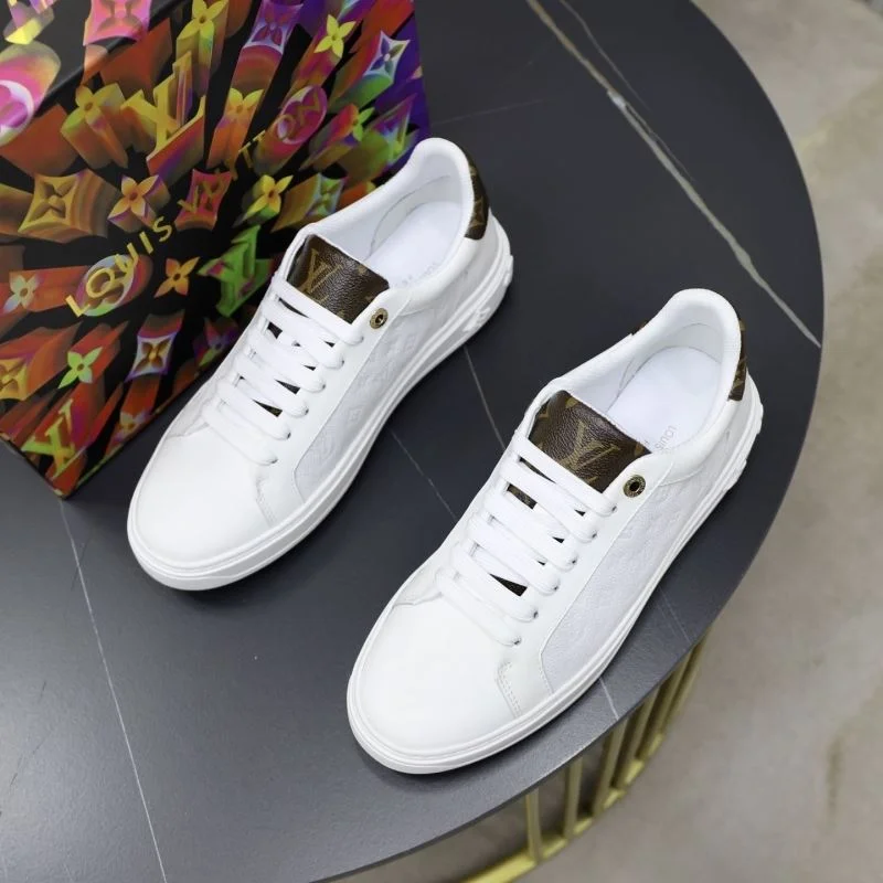 UrbanStyle Louis Vuitton Low Shoes 32812