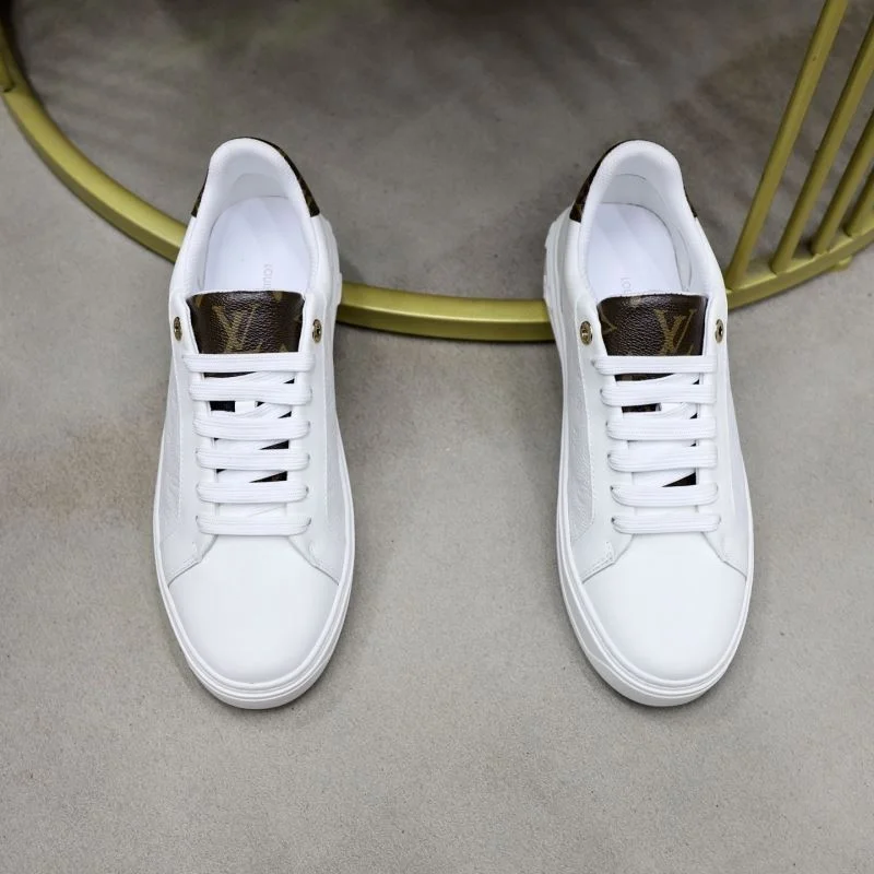 UrbanStyle Louis Vuitton Low Shoes 32812