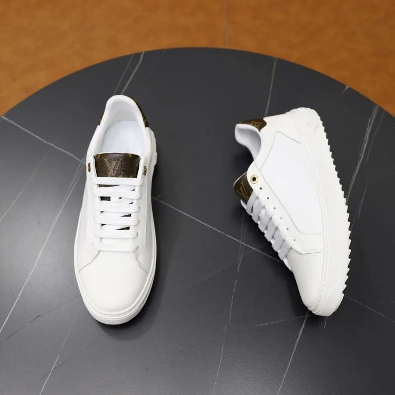 UrbanStyle Louis Vuitton Low Shoes 32812