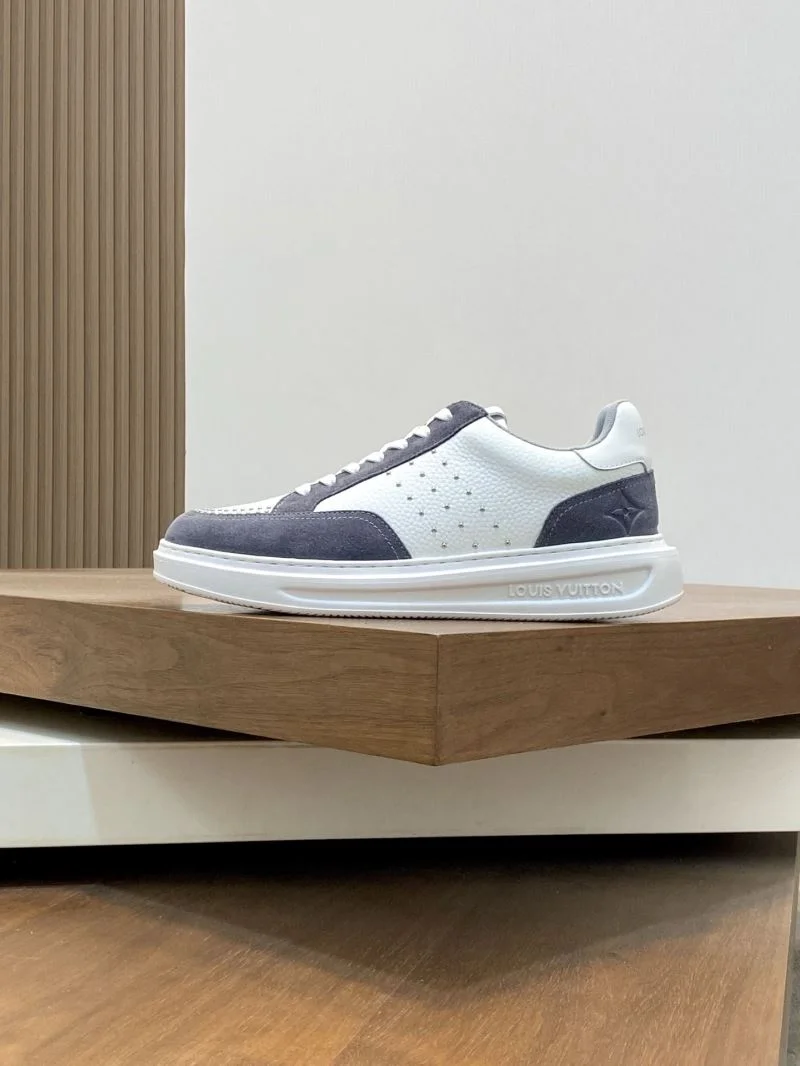 Versatile Louis Vuitton Low Shoes 32816