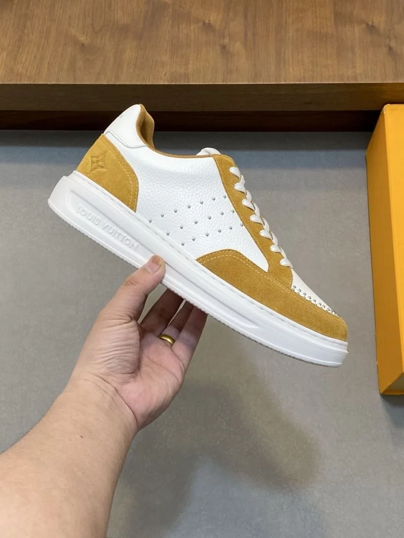 Louis Vuitton Low Shoes SmartChoice 32822