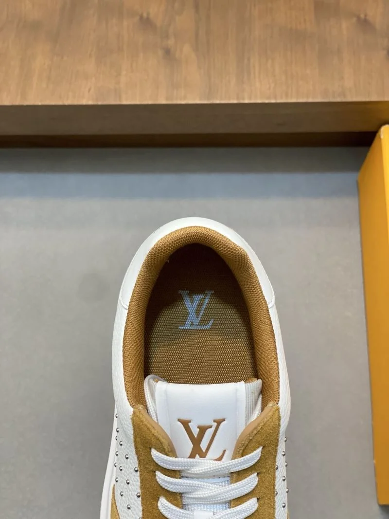 Louis Vuitton Low Shoes SmartChoice 32822