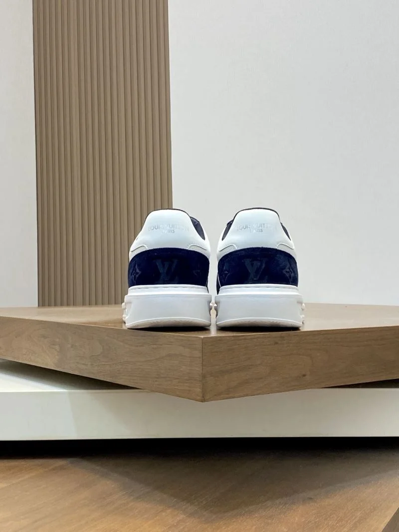 Lightweight Louis Vuitton Low Shoes 32820