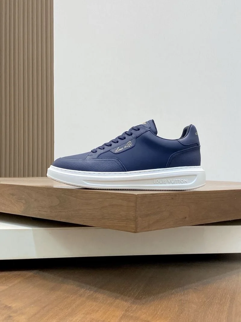 Louis Vuitton Low Shoes WeatherProof 32815