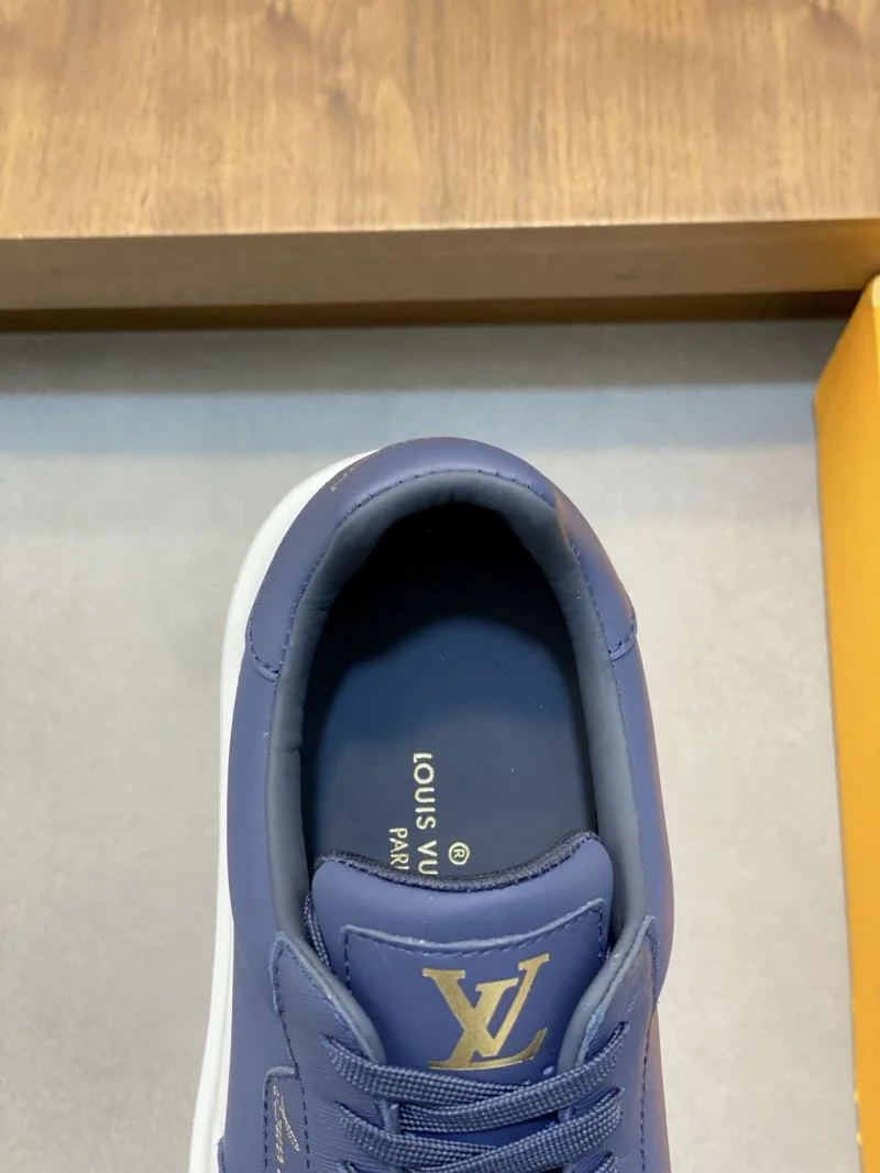 Louis Vuitton Low Shoes WeatherProof 32815