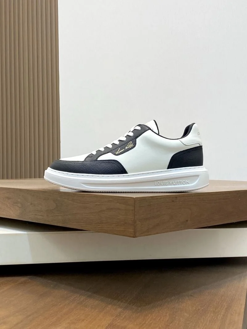 Louis Vuitton Low Shoes Classic 32795