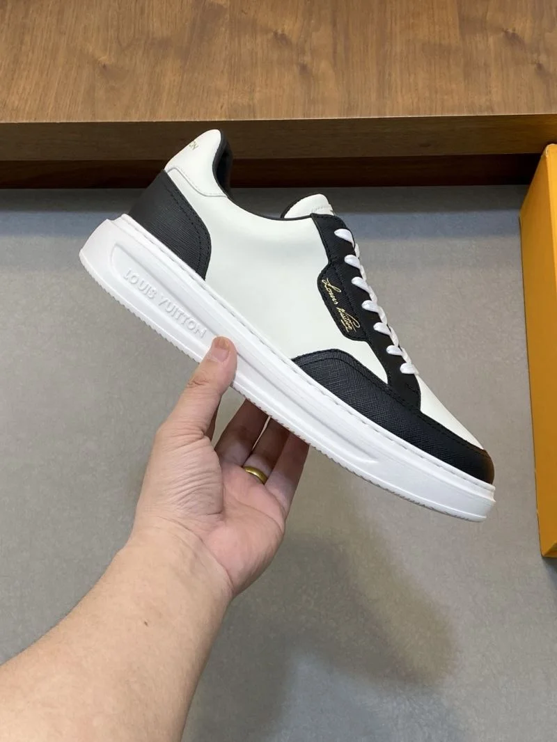 Louis Vuitton Low Shoes Classic 32795