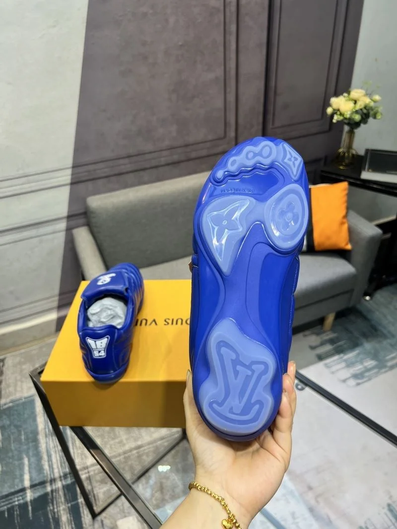 Louis Vuitton Low Shoes Stylish 32823