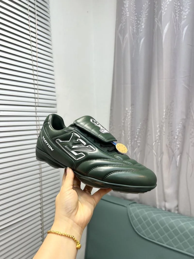 Louis Vuitton Low Shoes Durable 32825
