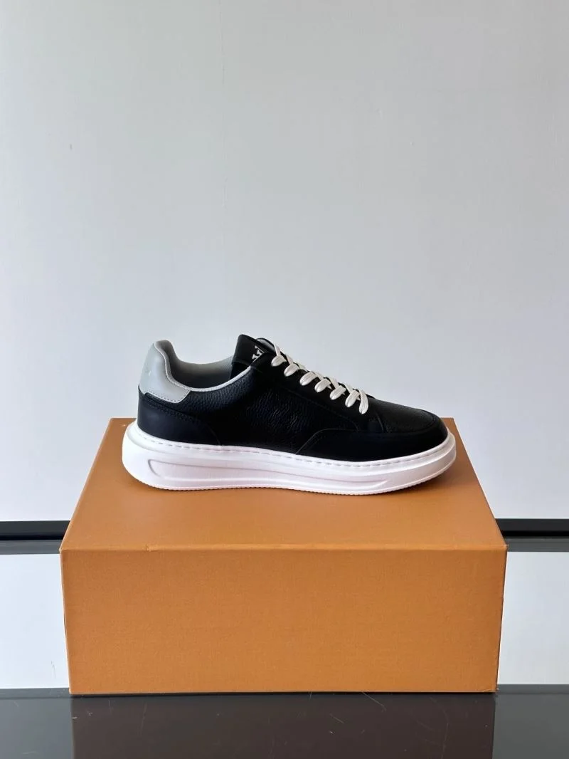 Sporty Louis Vuitton Low Shoes 32791
