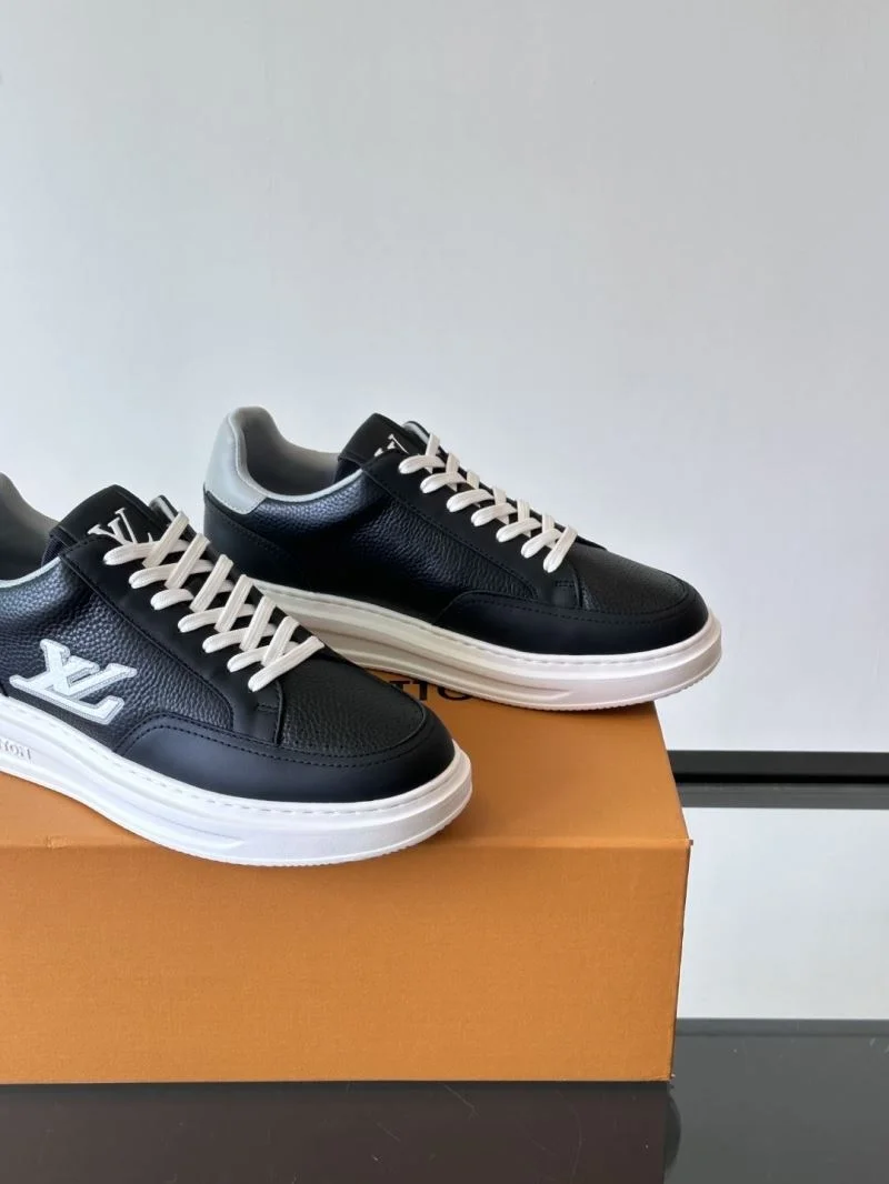 Sporty Louis Vuitton Low Shoes 32791