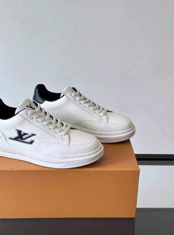 StreetReady Louis Vuitton Low Shoes 32788