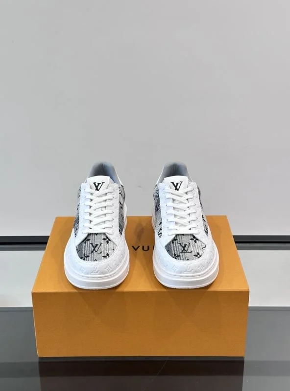 Louis Vuitton Low Shoes Efficient 32761