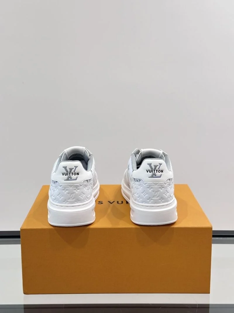 Classic Louis Vuitton Low Shoes 32768