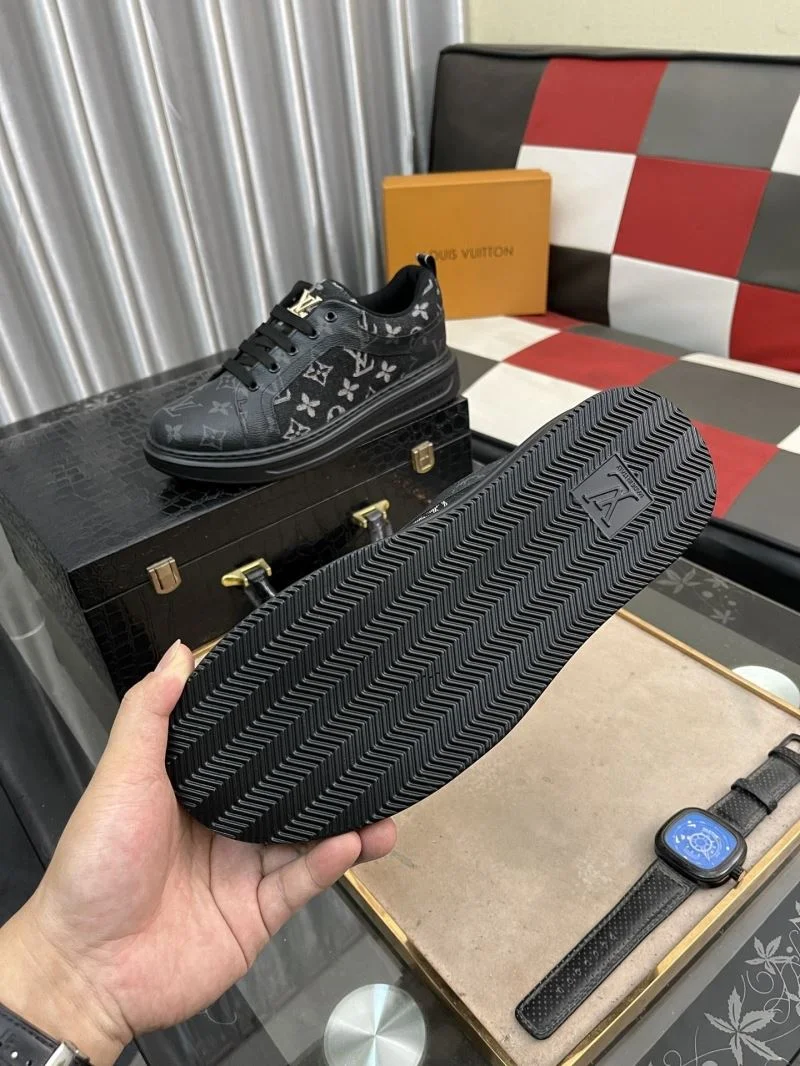 Louis Vuitton Low Shoes Stretchable 32758