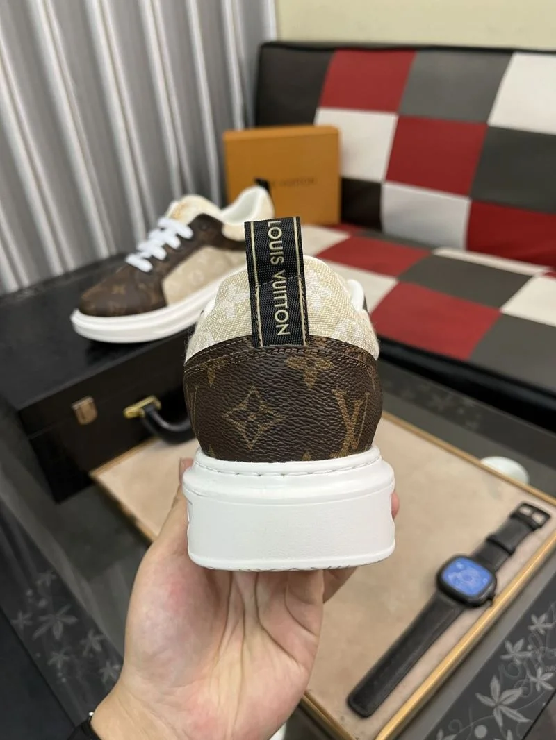 Durable Louis Vuitton Low Shoes 32774