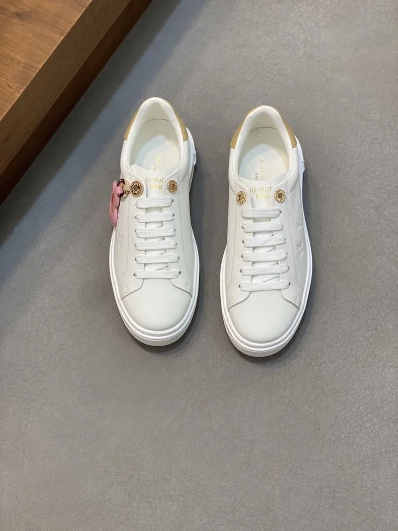 Effortless Louis Vuitton Low Shoes 32782