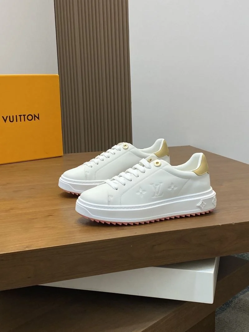 Effortless Louis Vuitton Low Shoes 32782
