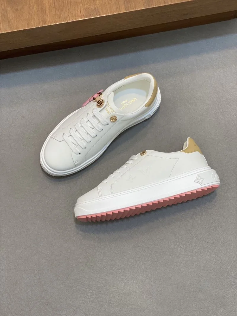 Effortless Louis Vuitton Low Shoes 32782
