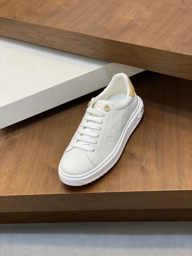Effortless Louis Vuitton Low Shoes 32782