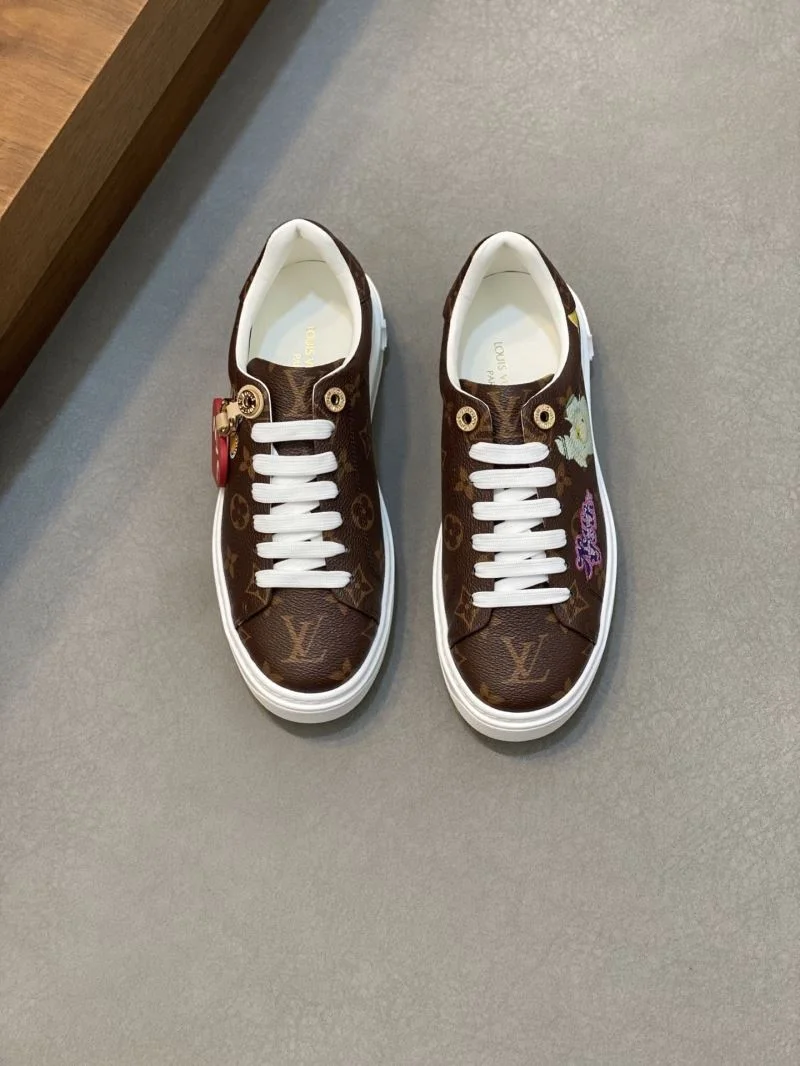 WeatherProof Louis Vuitton Low Shoes 32776