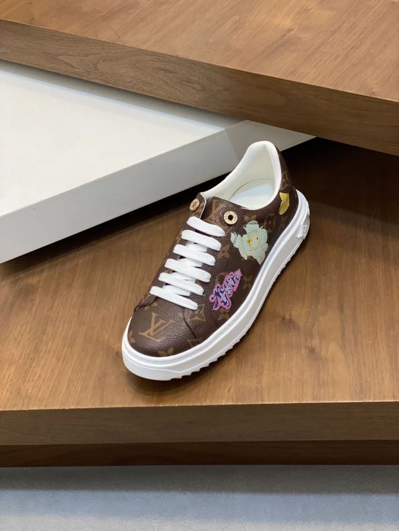 WeatherProof Louis Vuitton Low Shoes 32776