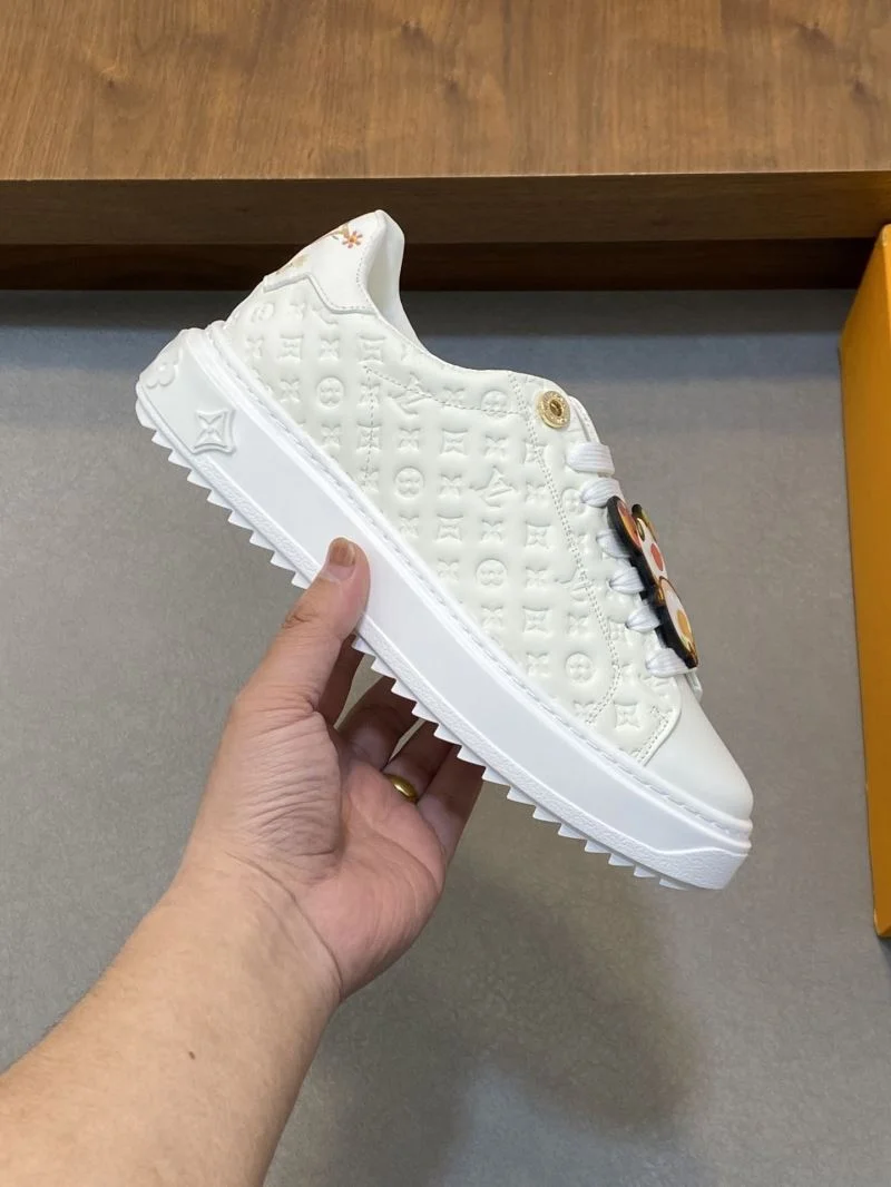 WrinkleFree Louis Vuitton Low Shoes 32784