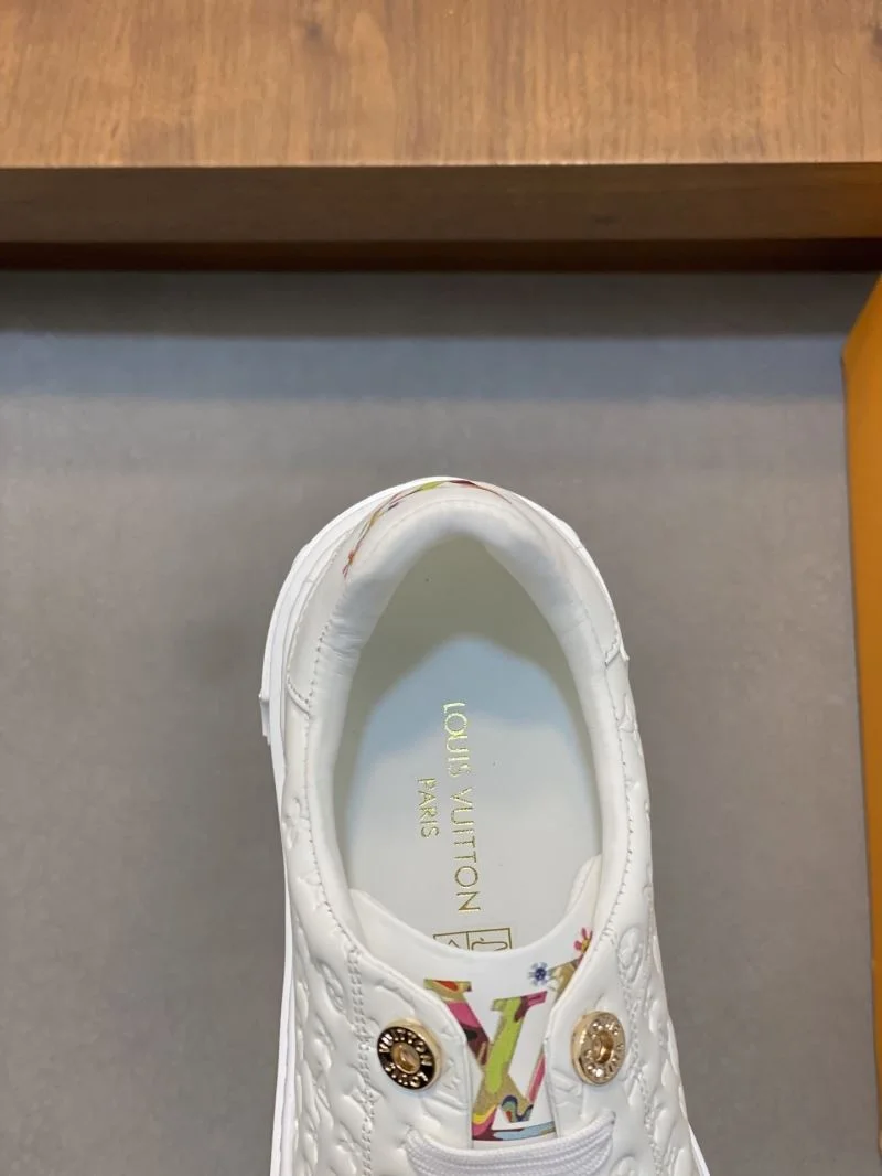 WrinkleFree Louis Vuitton Low Shoes 32784