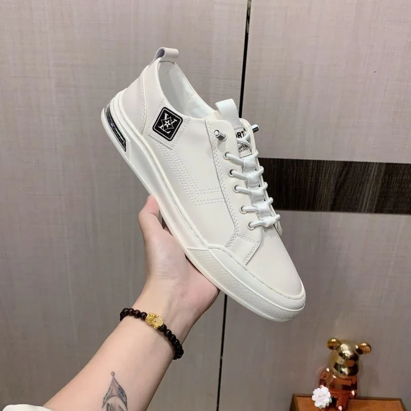 Cozy Louis Vuitton Low Shoes 32783