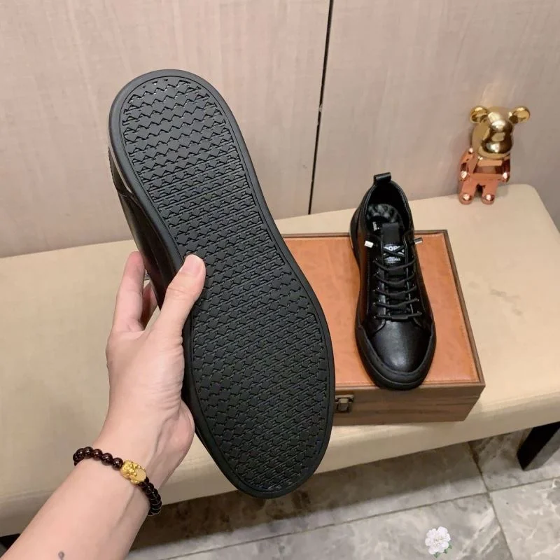 Louis Vuitton Low Shoes SunProtective 32763