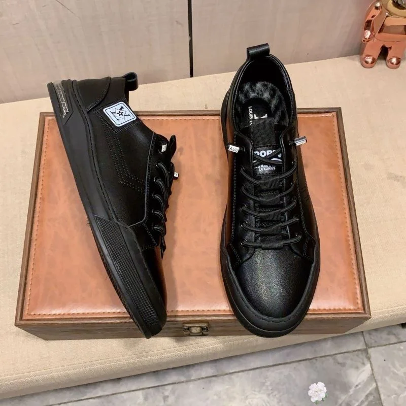 Louis Vuitton Low Shoes SunProtective 32763