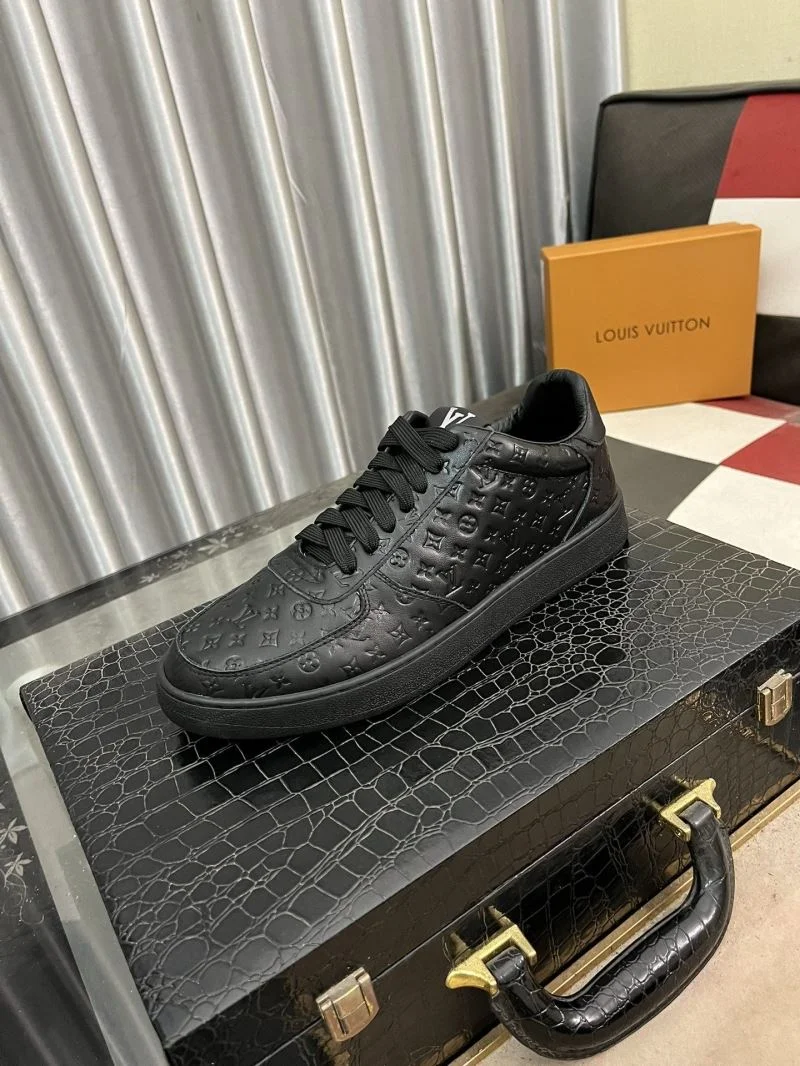 Effortless Louis Vuitton Low Shoes 32772