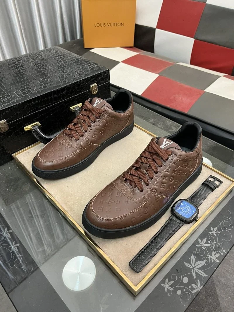 Louis Vuitton Low Shoes Effortless 32777