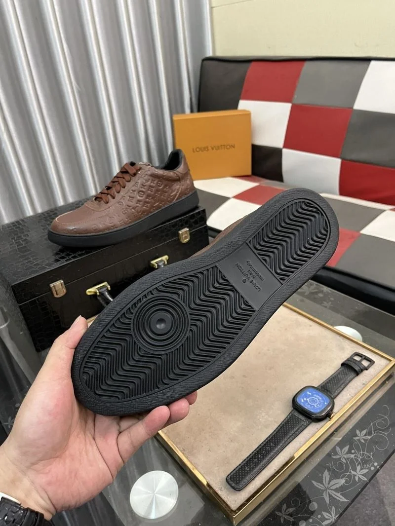 Louis Vuitton Low Shoes Effortless 32777
