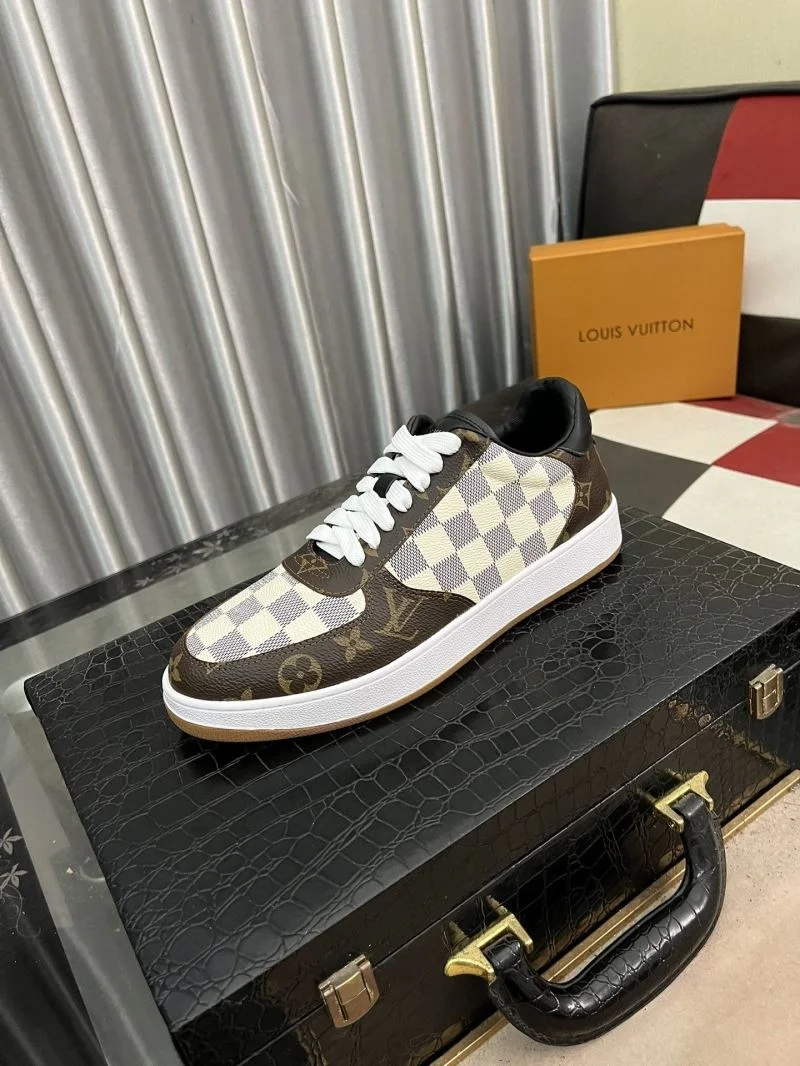 Louis Vuitton Low Shoes Stylish 32764