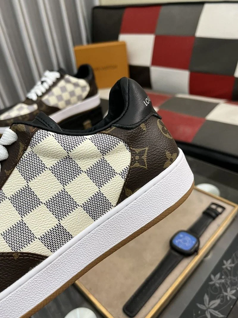Louis Vuitton Low Shoes Stylish 32764
