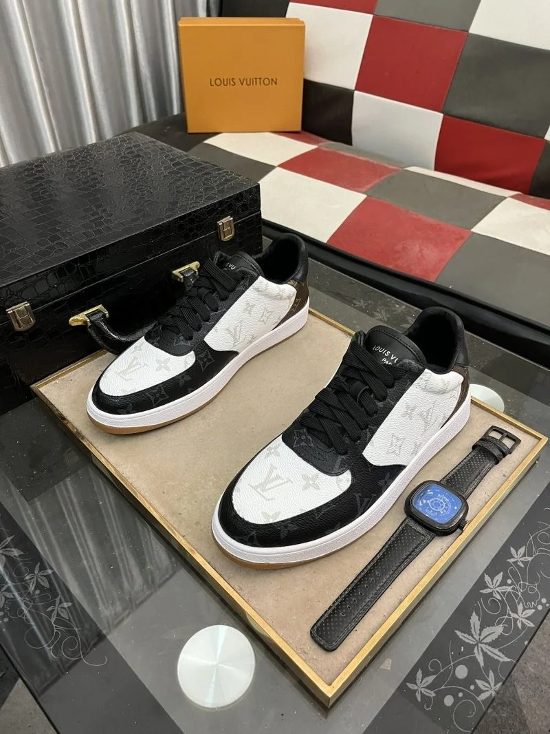 UrbanChic Louis Vuitton Low Shoes 32773