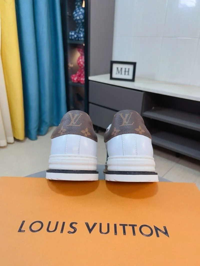 Contemporary Louis Vuitton Low Shoes 32771
