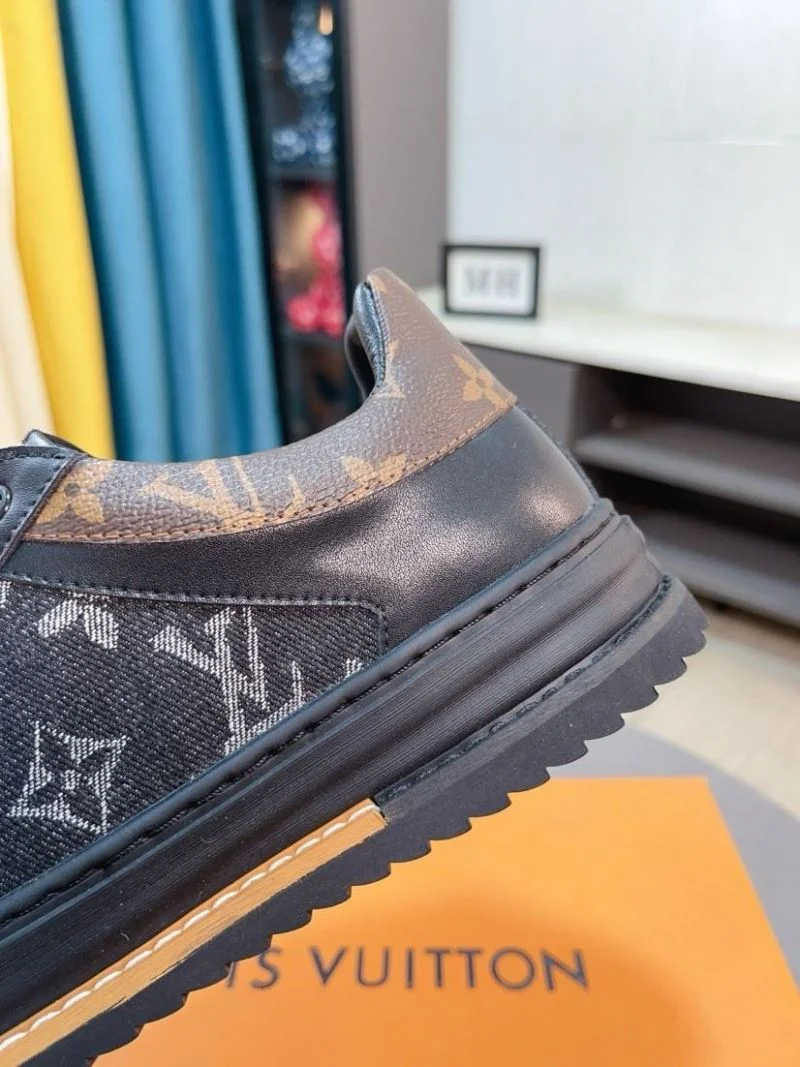 Resilient Louis Vuitton Low Shoes 32751
